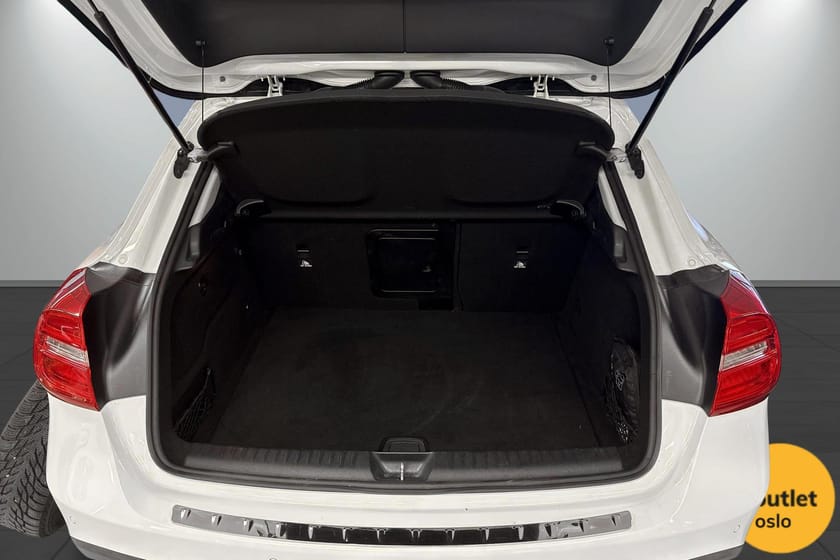 Bilde 5 av Mercedes-Benz GLA 180 122HK | Panorama | Tilhengerfeste | EU 06.2028