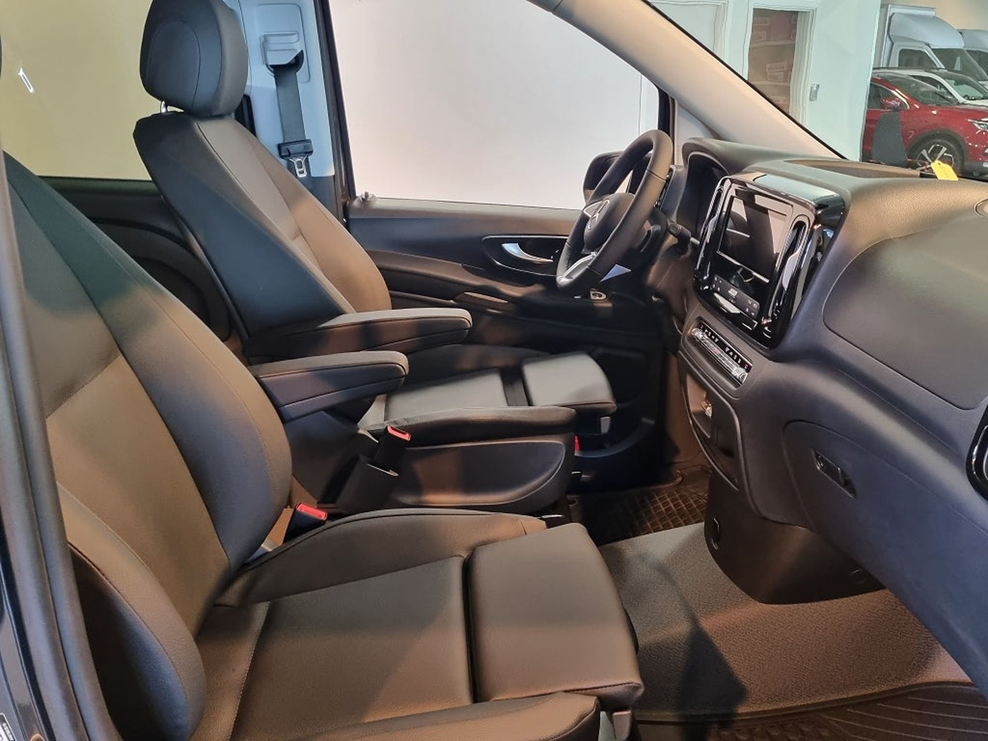 Mercedes-Benz Vito 2025, kuva 6/10