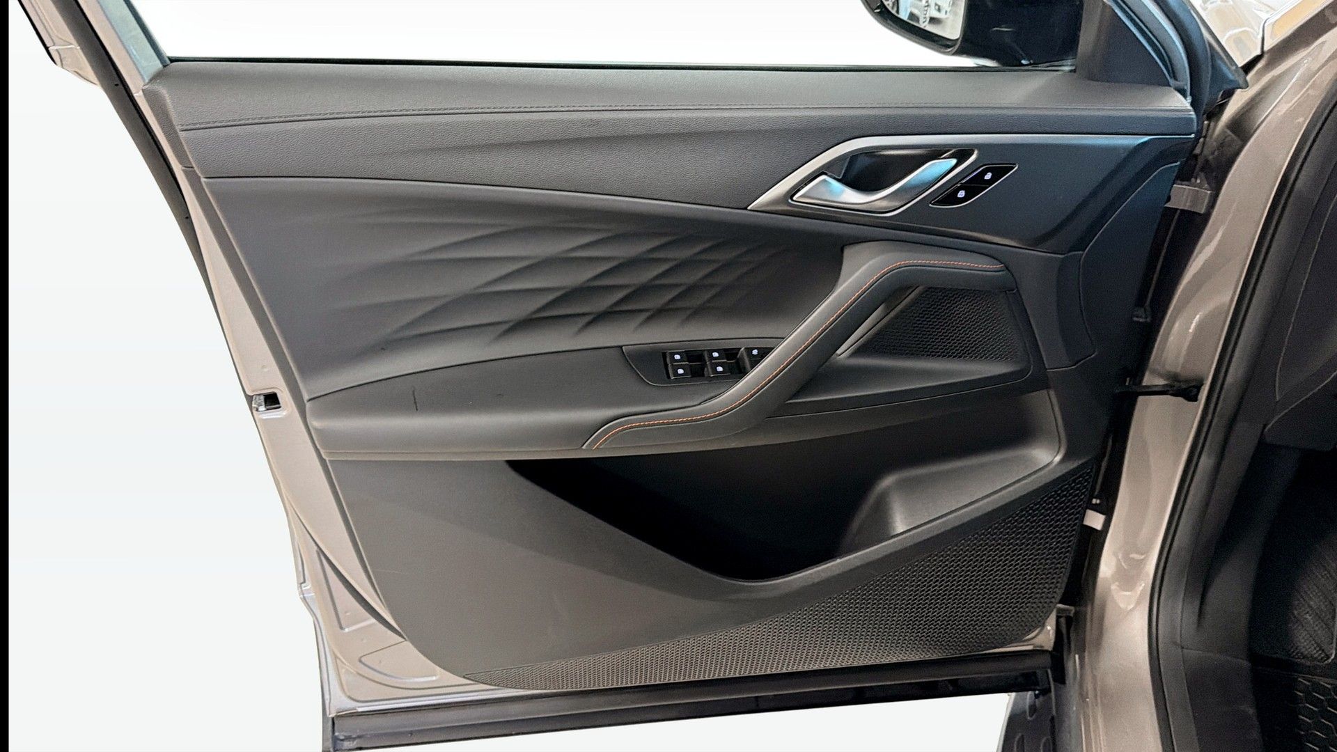MG HS PHEV Automatic, 2-trins, 307ps, 2024