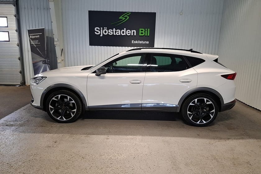 Bild 2 av CUPRA Formentor 1.5 TSI Drag/Kamera/Carplay/Rattvärme