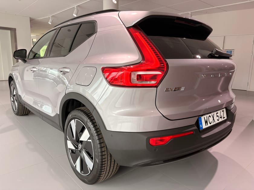 Bild 4 av Volvo EX40 Single Motor Extended Range ExtendedRange Plus SE *Leverans till semestern. Kampanjbil!*