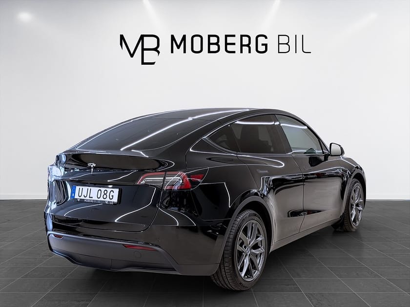 Bild 5 av Tesla Model Y Standard Range RWD 299hk Helg på Moberg! Pano Premium Navi