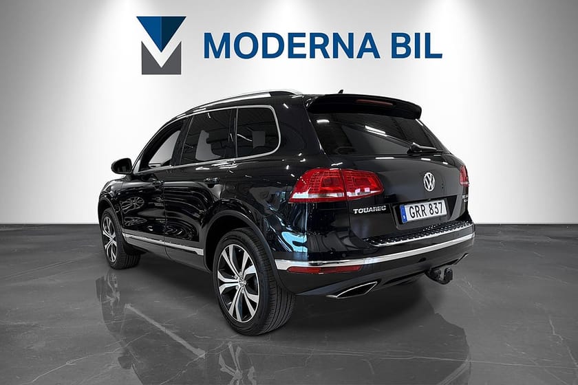 Bild 3 av Volkswagen Touareg 3.0 262hk Eu6 Dynaudio luftfjädring R-line Premiumpaket