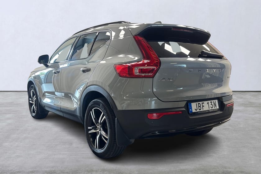 Bild 4 av Volvo XC40 B3 FWD Bensin Plus Dark