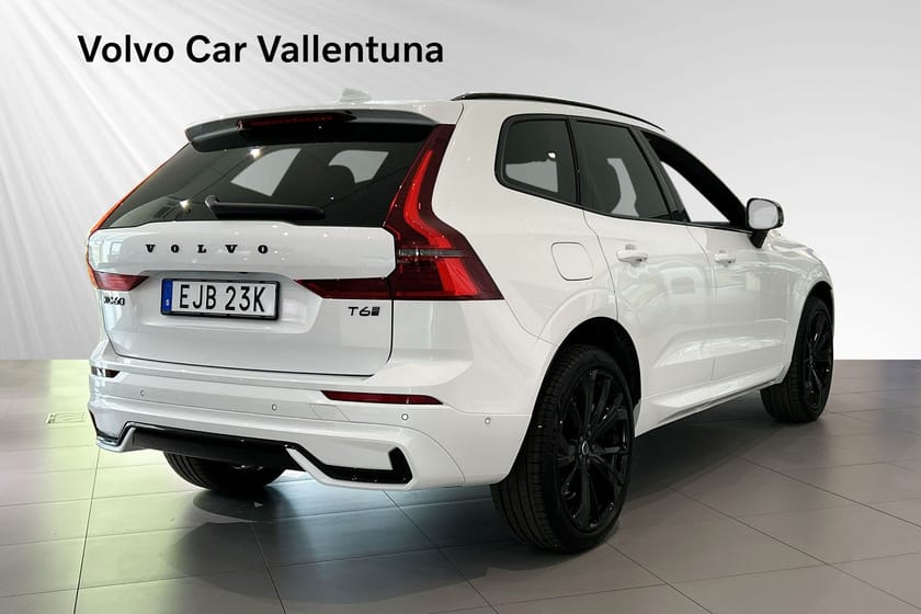 Bild 4 av Volvo XC60 T6 Plus Black Nordic Edition FRIA VINTERHJUL