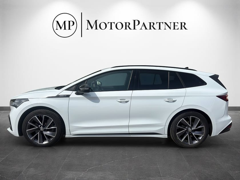 Bild 5 av Škoda Enyaq iV 80x Skoda AWD Sportline Dragkrok Kamera Navi 93% SoH 265hk