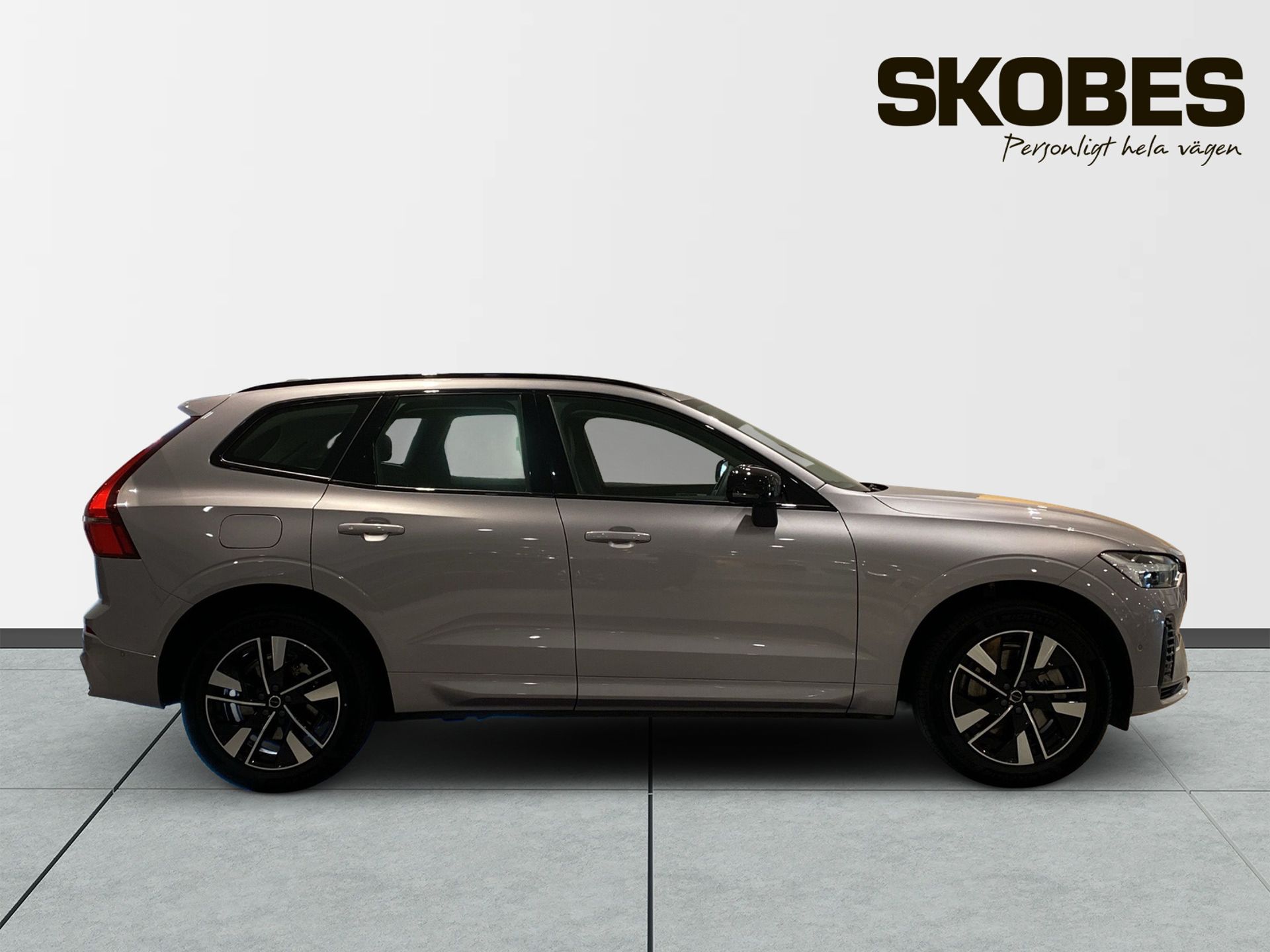 Volvo XC60 T6 Plus Dark Nordic Edition 2026, bild 5/10