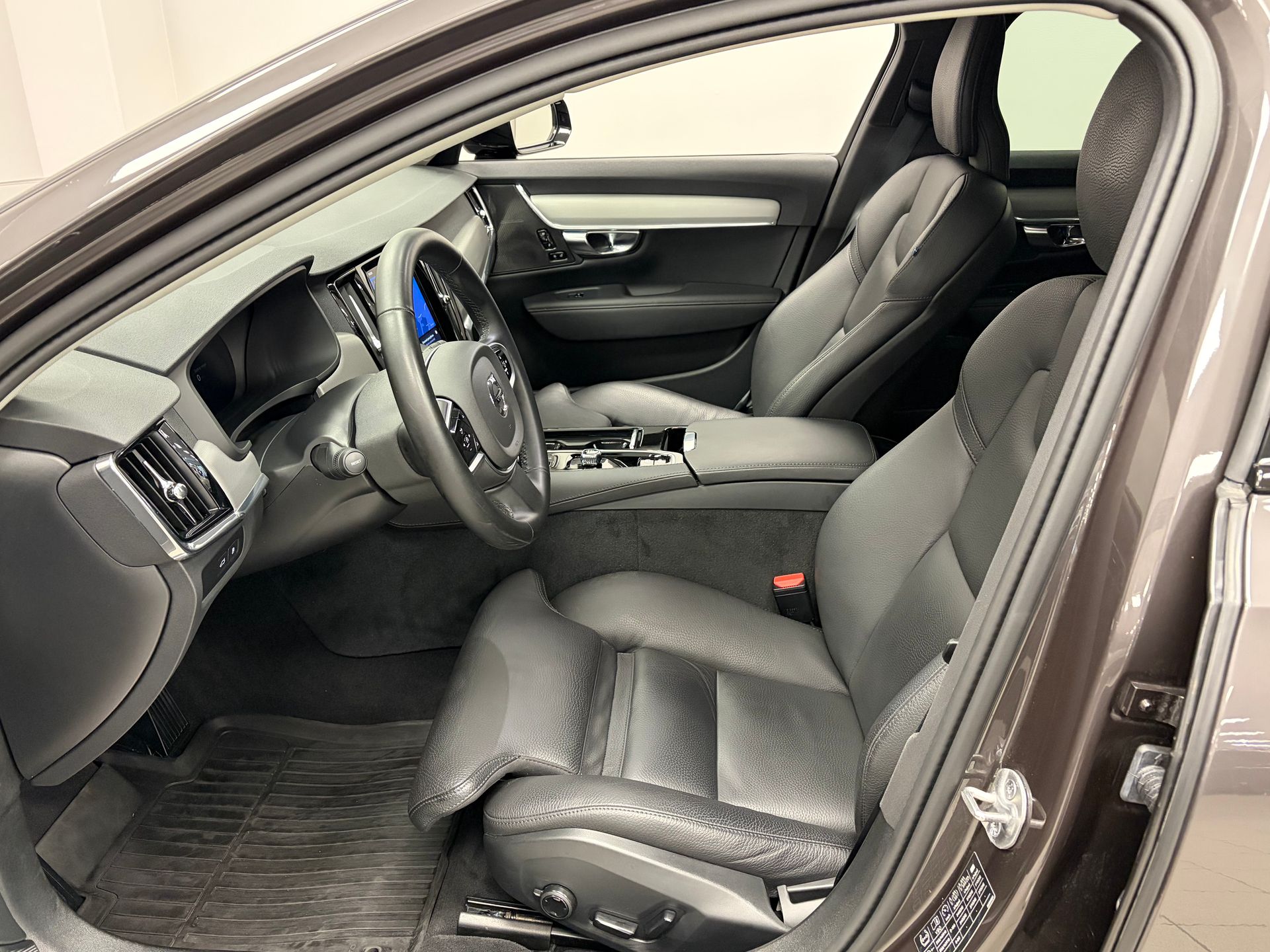 Volvo V90 T6 Plus Dark Nordic Edition 2025, bild 7/10