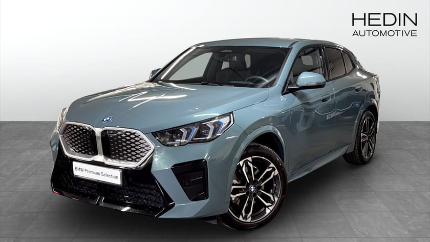 Bild 1 av BMW iX2 xDrive30 M sport / El-stol / Drag
