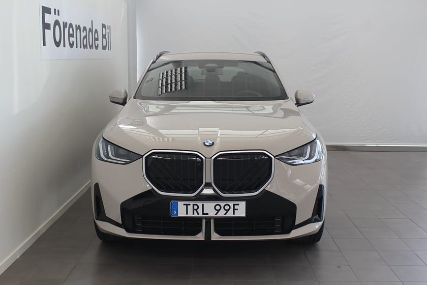 Bild 2 av BMW X3 30e xDrive