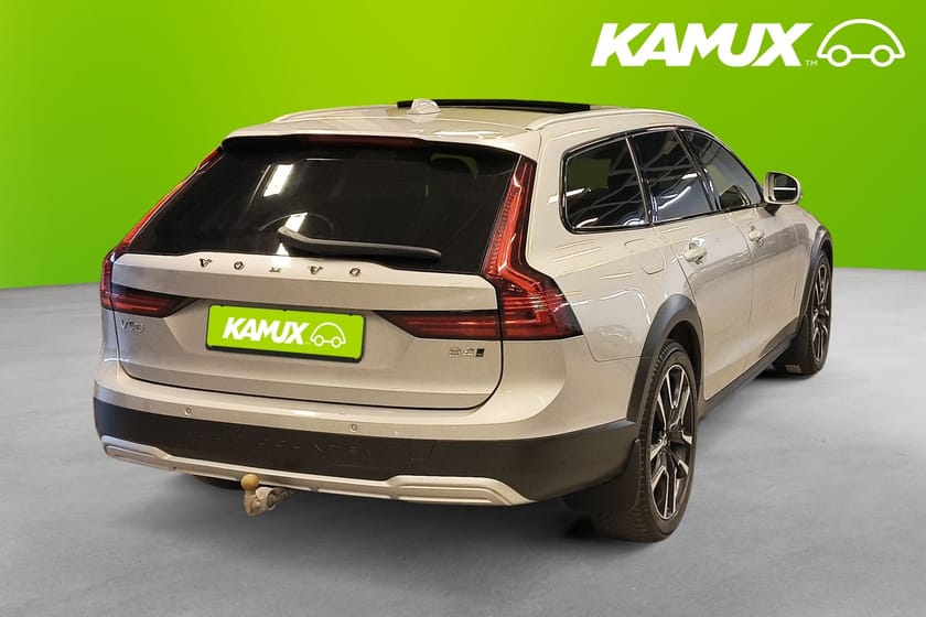 Bild 4 av Volvo V90 Cross Country B4 AWD Inscription 197hk Skinn Pano H/K 360° Drag