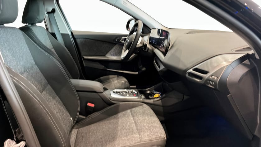 Bild 3 av BMW 120 ink fria vinterhjul