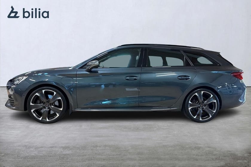 Bild 3 av CUPRA Leon Sportstourer e-Hybrid VZ TSI 245hk DSG Bkam,Drag