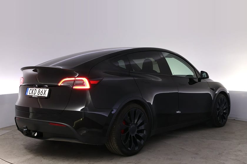 Bild 5 av Tesla Model Y Performance Autopilot Panorama Drag