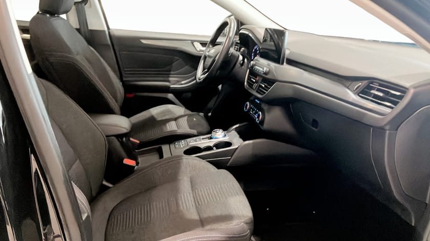 Bild 3 av Ford Focus Active 5D 1.0 EcoBoost 125hk AUT