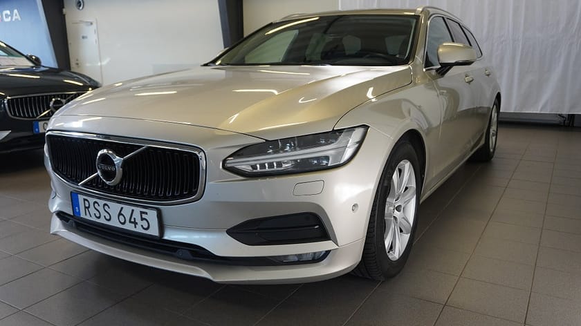 Bild 5 av Volvo V90 D4 AWD/AUTO/MOMENTUM/EURO6/DRAGKROK/NAVI/B-KAMERA
