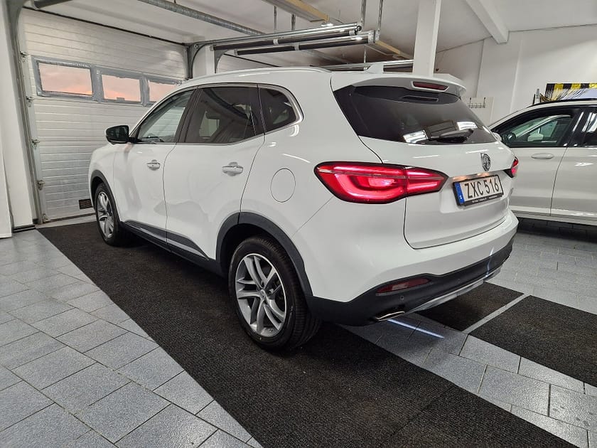 Bild 4 av MG EHS PHEV 258 hk E EDU II Euro 6 Panorama MOMS 2360 mil