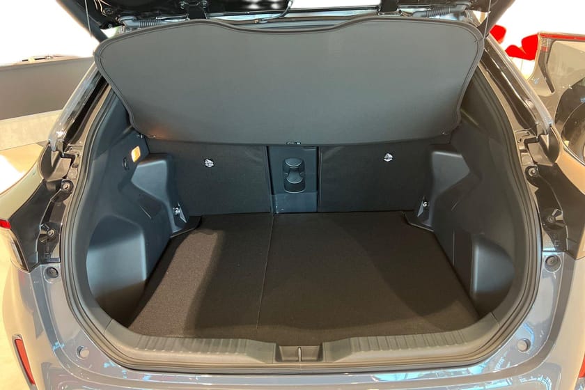 Bild 4 av Toyota Yaris Cross Active 1,5 Hybrid 130 GR-Sport Bitone