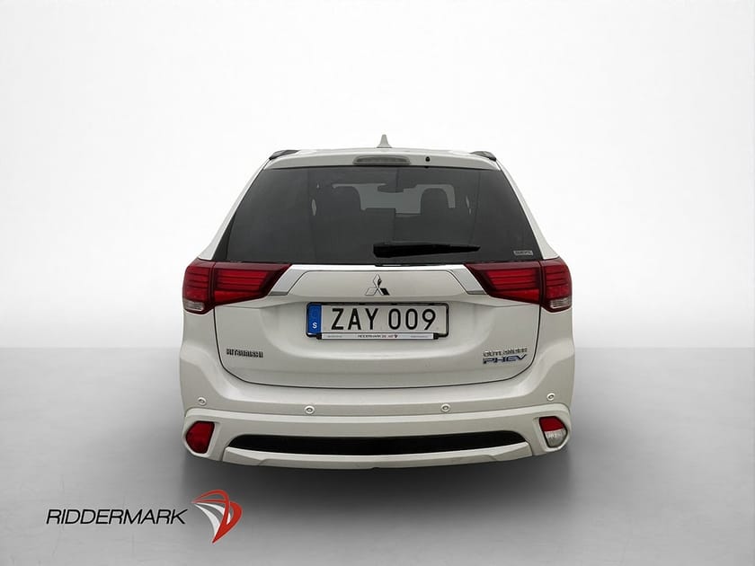 Bild 5 av Mitsubishi Outlander PHEV AWD Edt 100 T-Lucka 360° Skinn