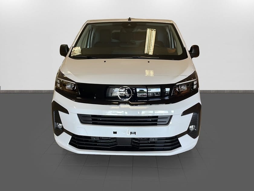Bild 2 av Opel Vivaro Skåpbil 2.0 diesel, 145 hk (dragkrok och Webasto)