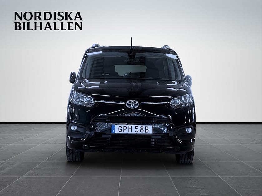 Bild 2 av Toyota ProAce City Verso Electric 50 kWh 7-Sits Kamera HUD Apple Car