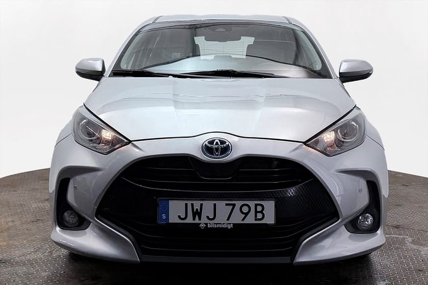 Bild 3 av Toyota Yaris Hybrid Aut Kamera Filassist Rattvärme MOMS 116hk