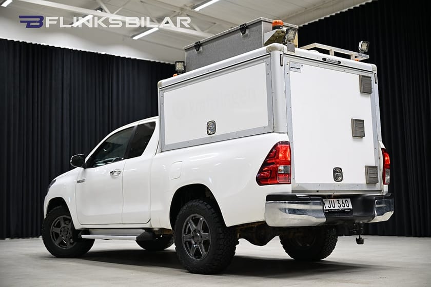 Bild 4 av Toyota Hilux Extra Cab 2.4 AWD 150HK Servicebil|Kåpa|Drag|Släde|Leasbar|SeUtr!