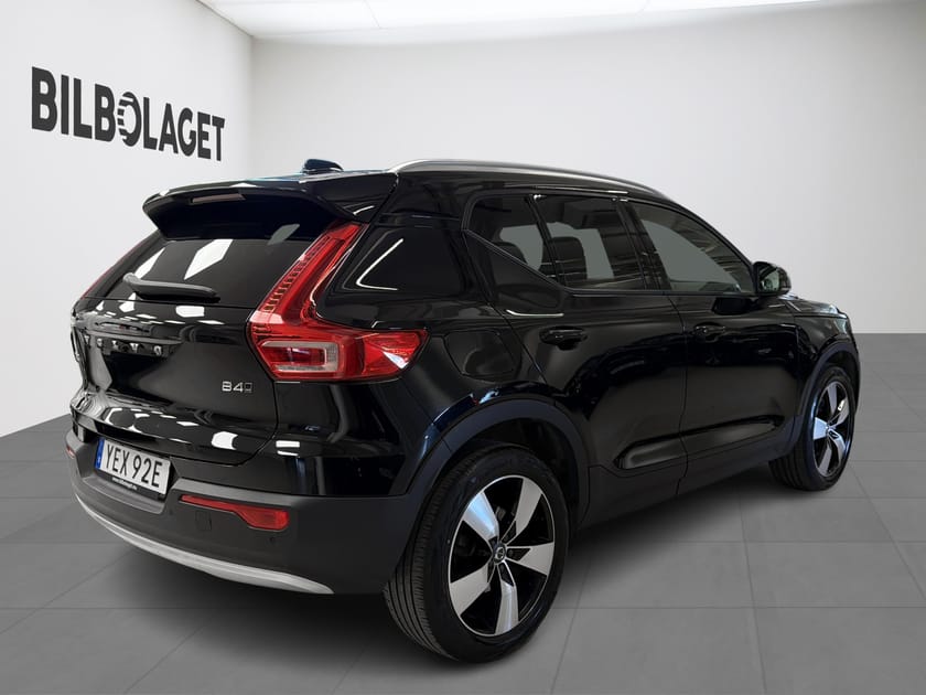 Bild 4 av Volvo XC40 B4 AWD Bensin Momentum Advanced SE | Dragkrok