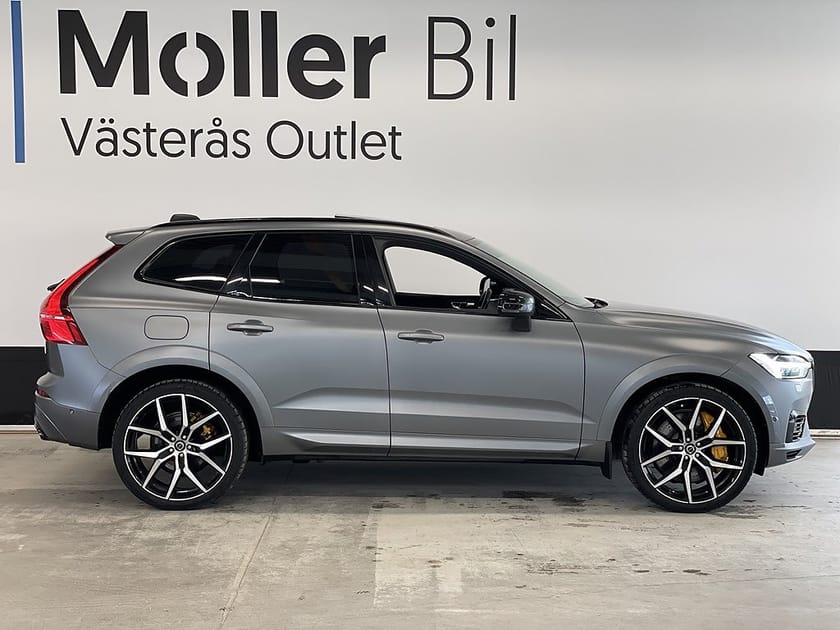 Bild 4 av Volvo XC60 T8 AWD Recharge Polestar Engineered R-Design 360 B&W Drag Panorama