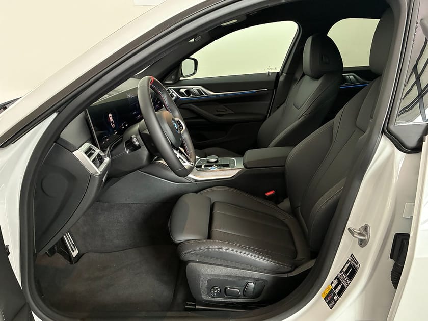Bild 5 av BMW i4 M60 xDrive Gran Coupé 19" Comfort Access H/K Drag Rattvärme