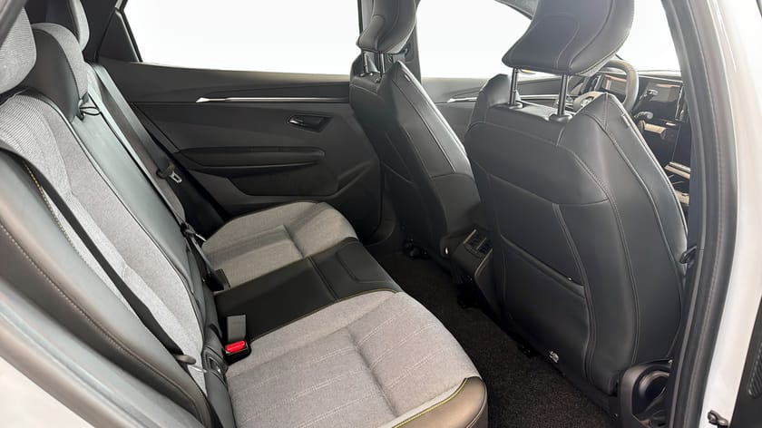 Bild 5 av Volvo V50 TECHNO 87 KWH LONG RANGE