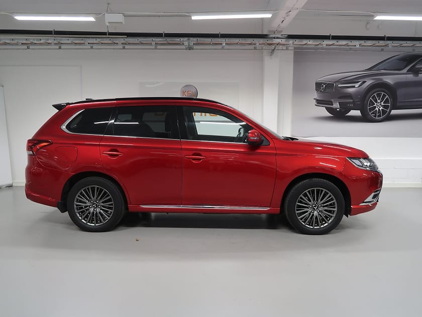 Bild 5 av Mitsubishi Outlander PHEV S-Edition V-Däck ingår Webasto-360°-Taklucka-Drag-