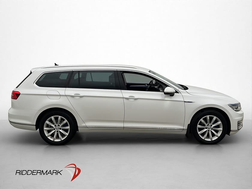 Bild 4 av Volkswagen Passat Variant GTE Sportscombi 218hk Skinn  Värmare Drag