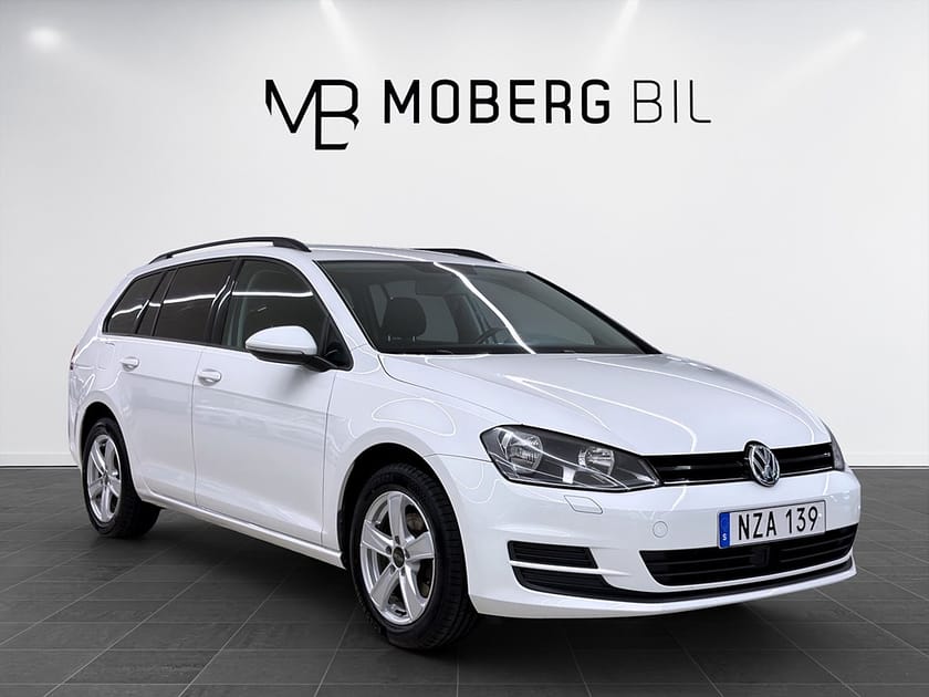 Bild 3 av Volkswagen Golf Sportscombi SC 1.2 TSI 110hk Base Drag B-Kamera ACC