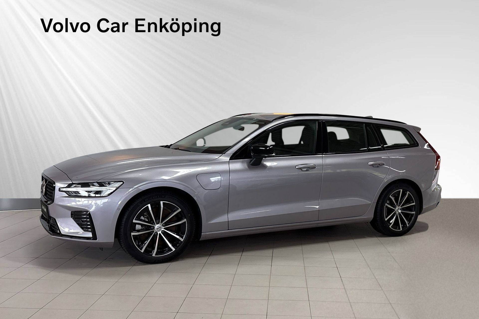 Volvo V60 T6 Plug-In Hybrid AWD 2026, bild 4/10