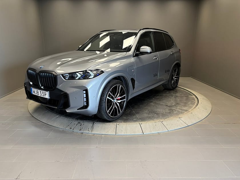 Bild 1 av BMW X5 xDrive50e M Sport Business edition Drag Travel DEMO