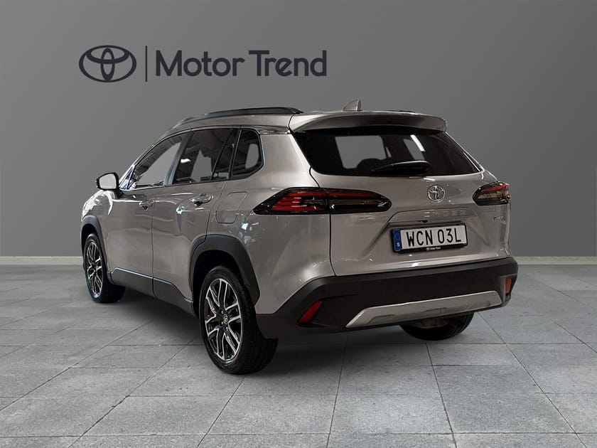 Bild 2 av Toyota Corolla Cross Hybrid 1,8 STYLE VINTERHJUL