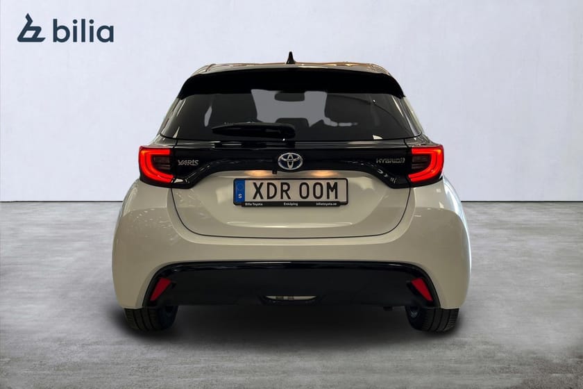 Bild 5 av Toyota Yaris Hybrid 1,5 5D Style Bi-tone / LED ramp