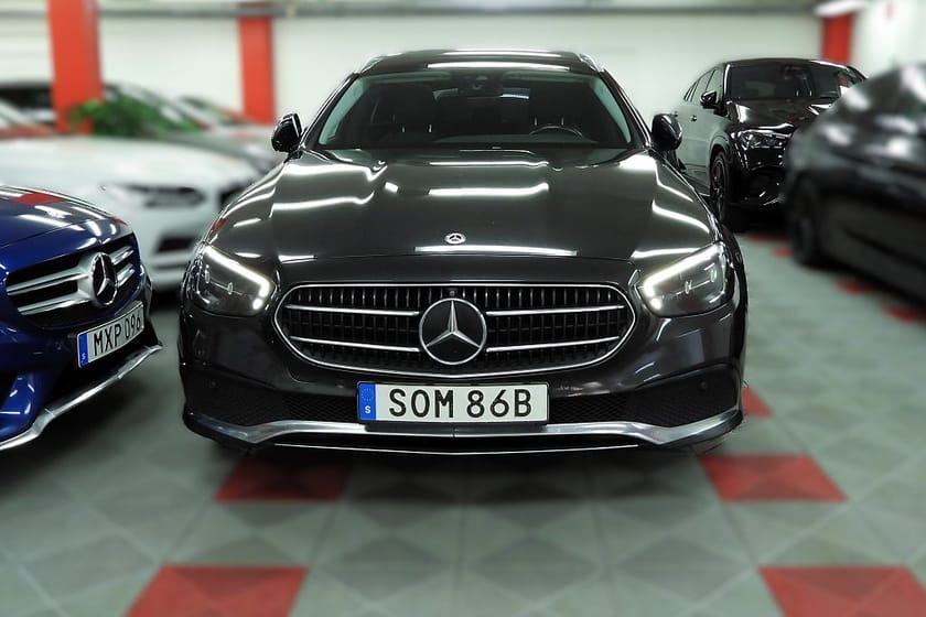 Bild 3 av Mercedes-Benz E 220 T d 9G-Tronic Panorama 360°Kam Burmester Ambient