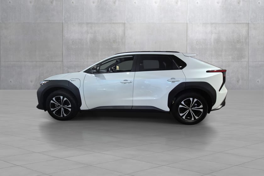 Bilde 2 av Toyota bZ4X Active Tech AWD Automatgir