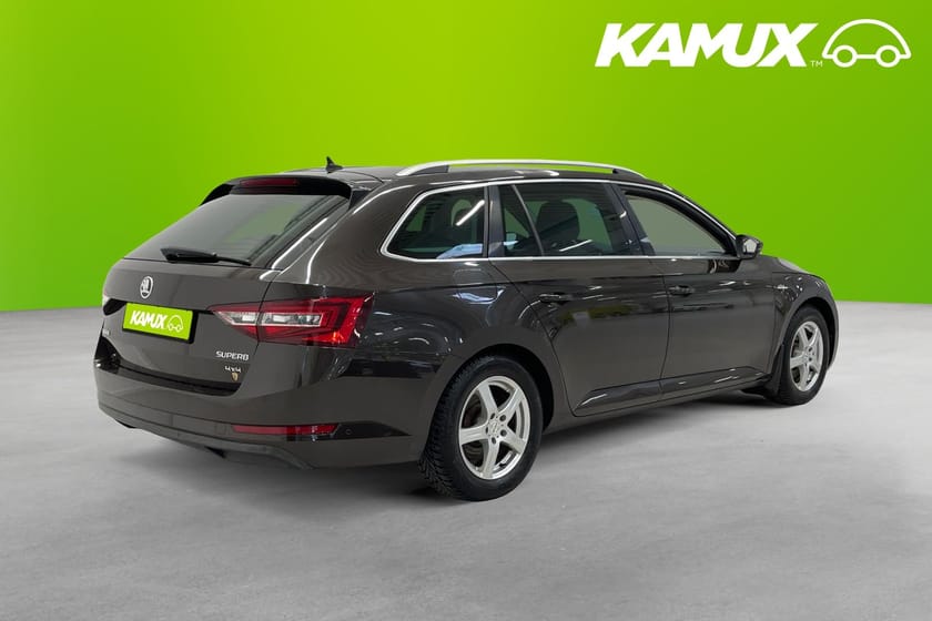 Bild 4 av Škoda Superb Kombi 2.0 TDI 4x4 L&K Canton Skinn Drag