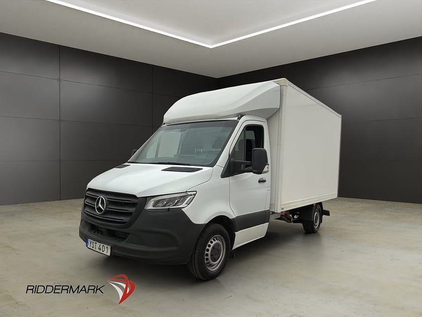 Bild 1 av Mercedes-Benz Sprinter 314 CDI FWD Chassi BAKGAVELLYFT Värm B-Kamera MOMS
