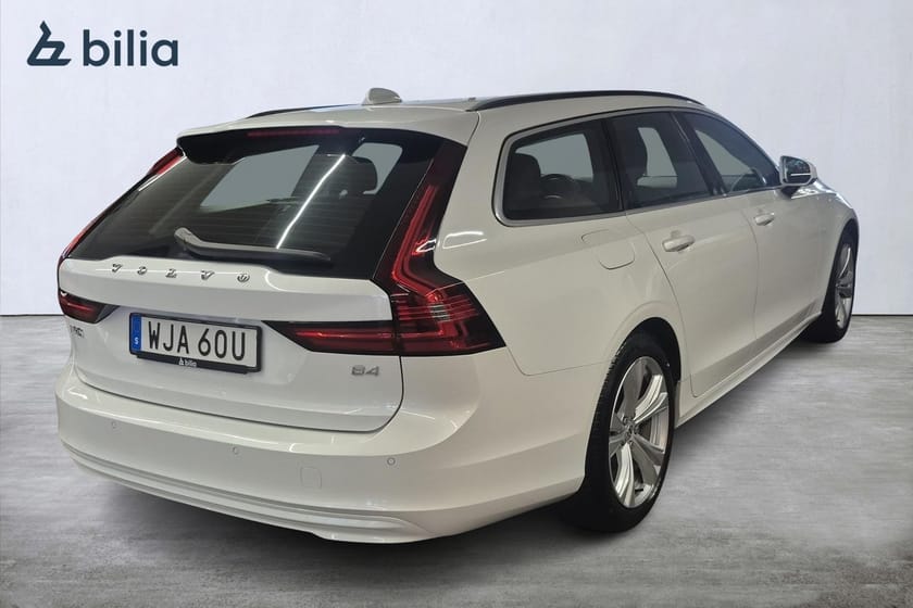 Bild 2 av Volvo V90 B4 Bensin Core Värmare Carplay