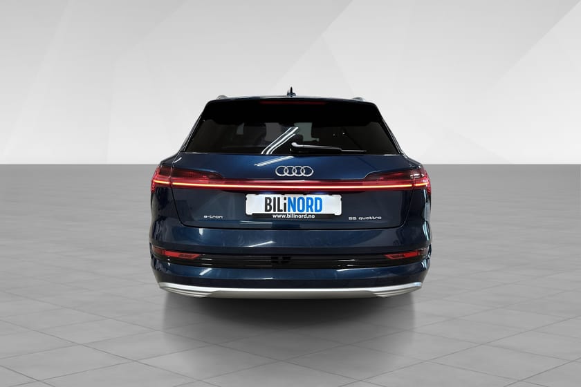 Bilde 5 av Audi e-tron 55 quattro Luftfjæring, Panorama, Head Up, krok, El seter,