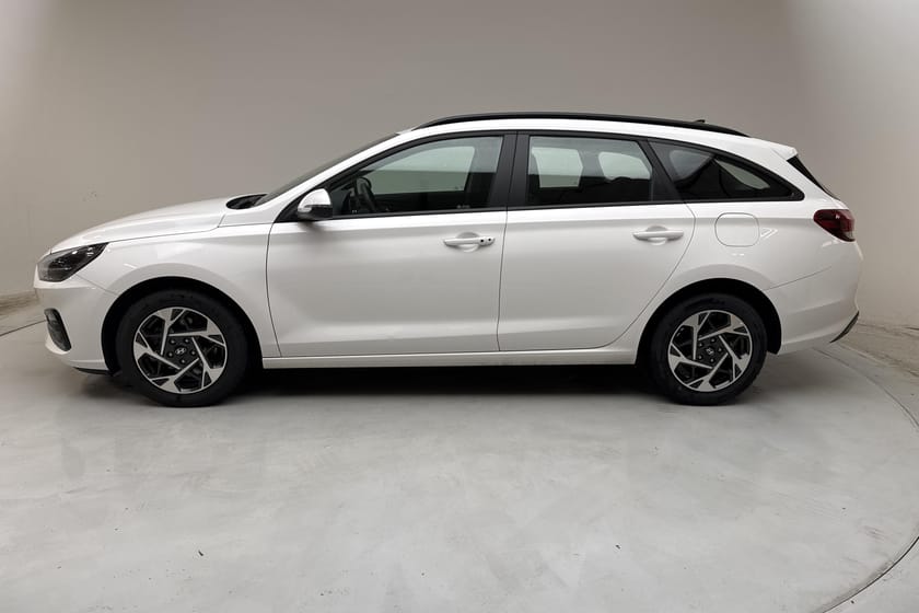 Bild 2 av Hyundai i30 Kombi 1.0 T-GDi MHEV (100hk) Navi Backkamera