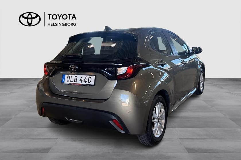 Bild 4 av Toyota Yaris Hybrid 115 1,5 Active, Komfortpaket, P-sensor