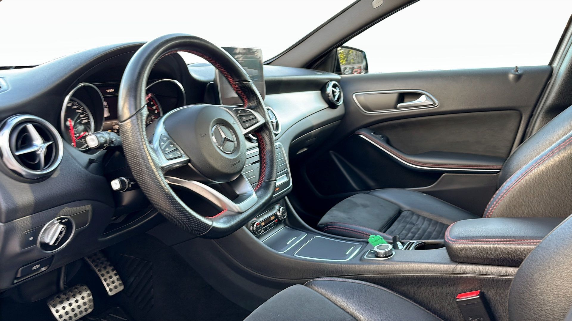 Mercedes-Benz GLA 200 7G-DCT AMG-Line 2019, bild 7/10