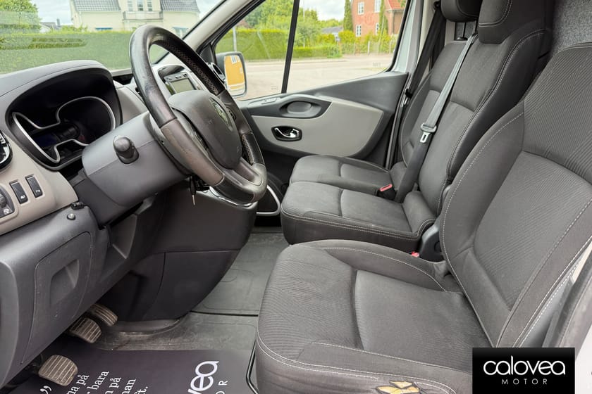 Bild 4 av Renault Trafic Skåpbil 2.9t 1.6 dCi 145 hk Manuell - Dragkrok, Dieselvärmare