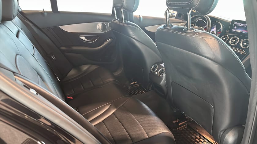Bild 5 av Mercedes-Benz C 220 T d 220D AMG / Drag / Burmester / Läder
