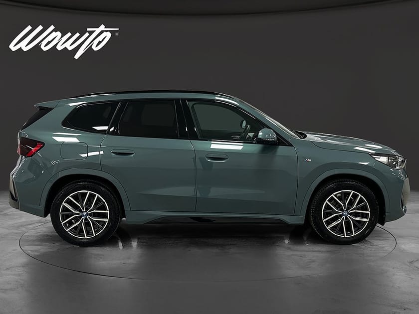 Bild 3 av BMW X1 xDrive25e 245HK M-Sport / Panorama / HUD/ H&K / Drag